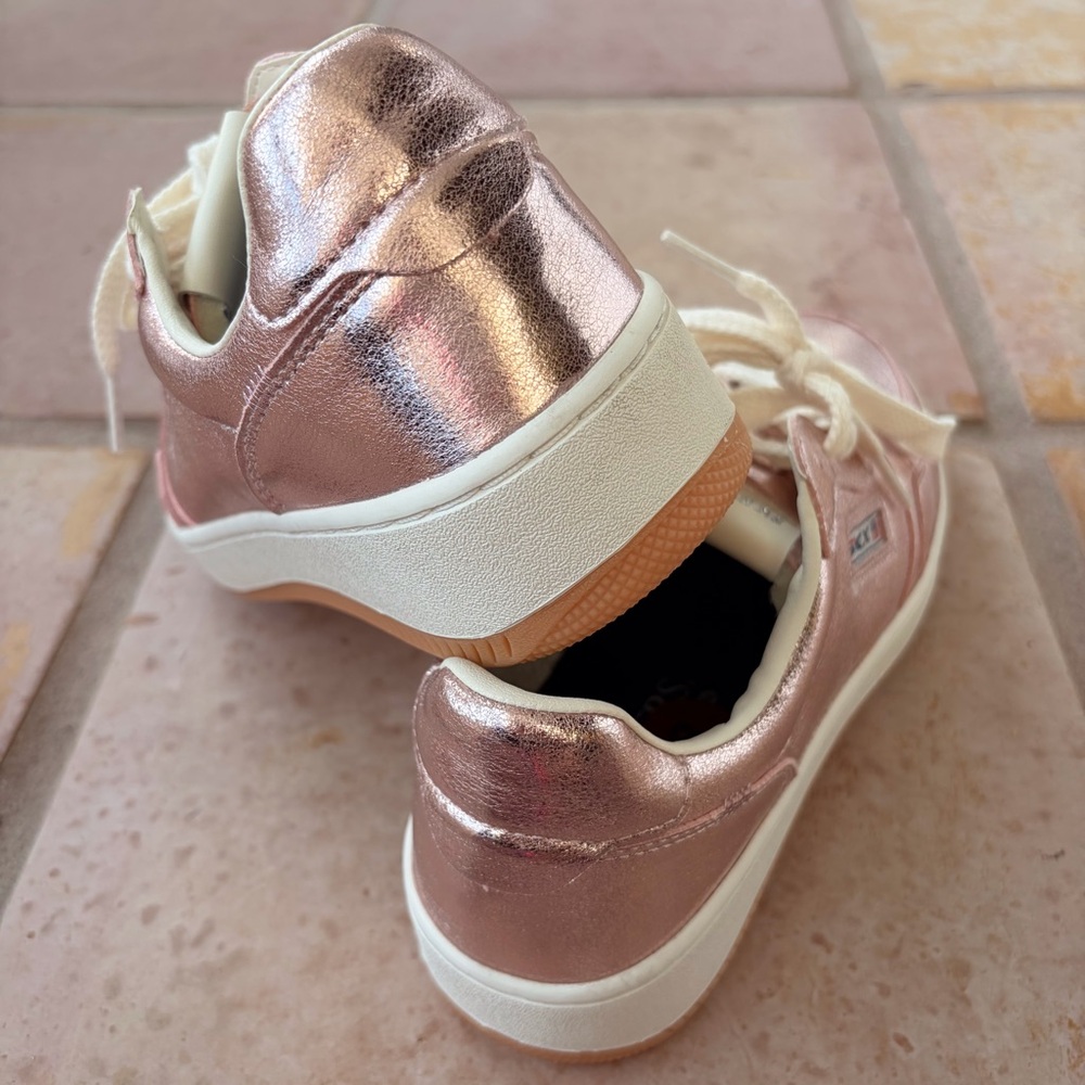 Skechers Women's Sport Court 2.0-Much Metallic Sneaker Sz 8 Rose Gold / Pink New - Picture 12 of 16